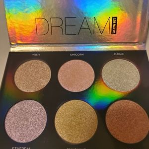 Anastasia DREAM glow